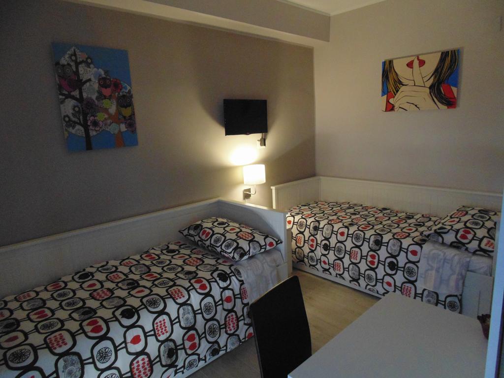 Attico Del Sole Bed & Breakfast Rometta Marea Room photo