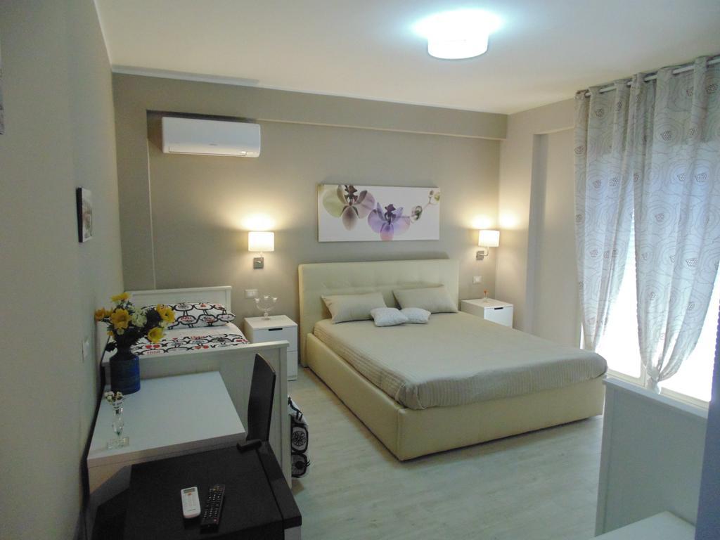 Attico Del Sole Bed & Breakfast Rometta Marea Exterior photo